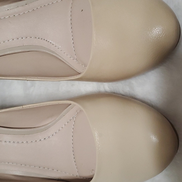 BCBGeneration pump heel shoes 8B Tan (Ss22) - Picture 7 of 9